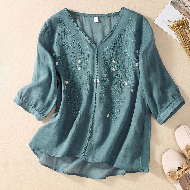 Maeve - Geborduurde Blouse met V-hals
