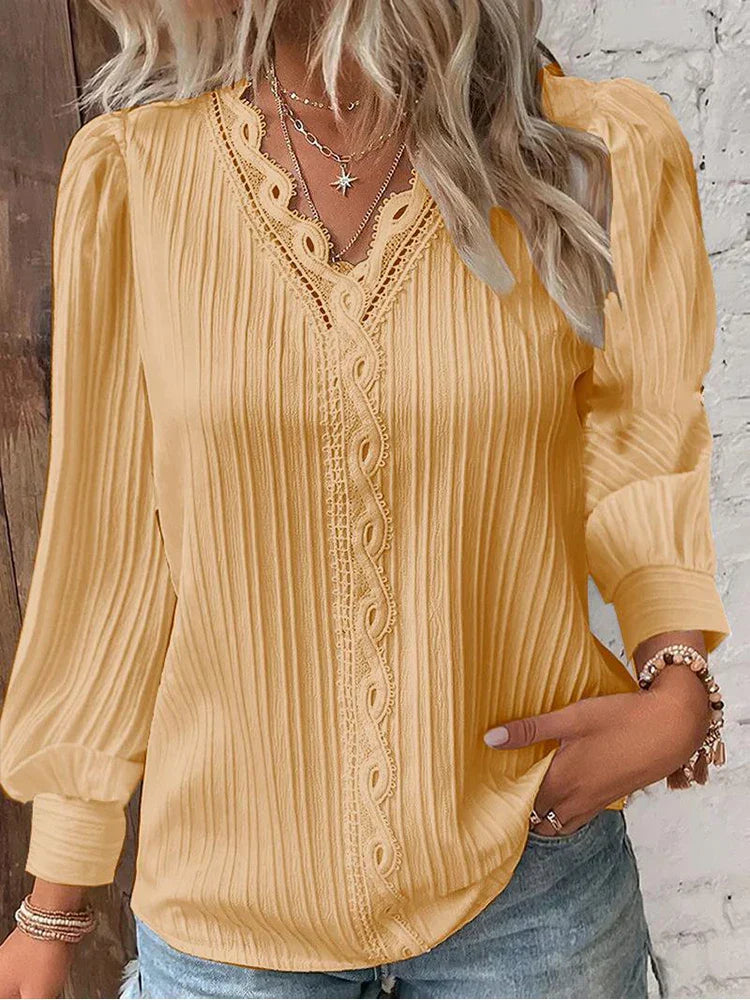 Emma - Elegante Blouse van Kant