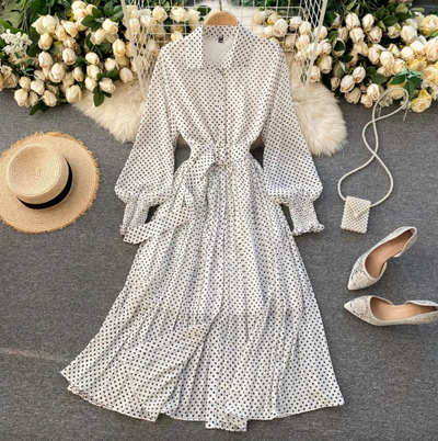 Johanna - Elegante Geborduurde Jurk