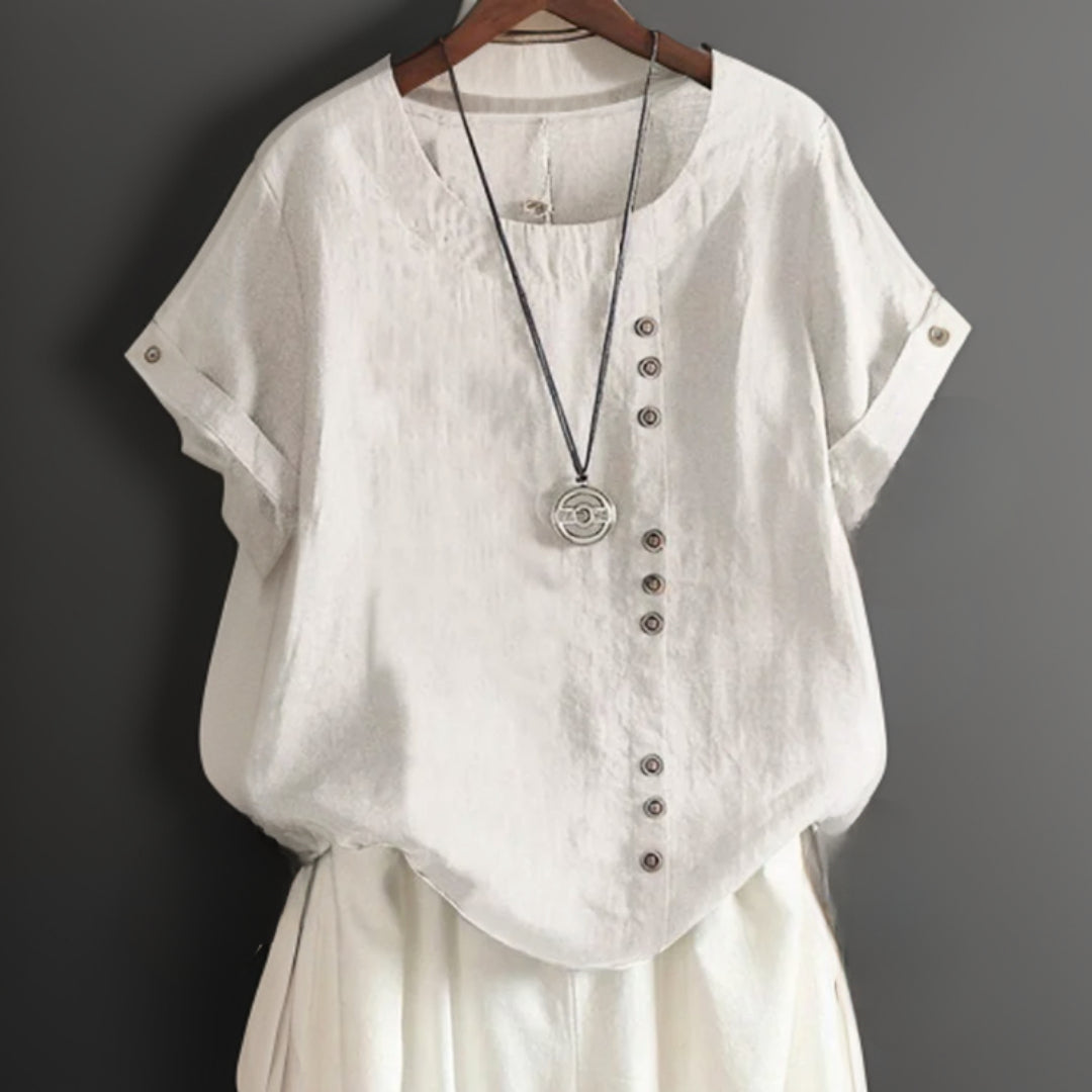 Isla - Chic T-Shirt met Knopen